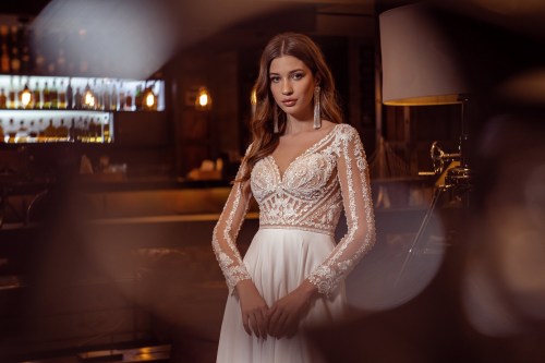 https://elisebride.ro/images/stories/virtuemart/product/VWD-SL03       (2).jpg
